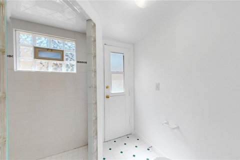 Condo in Orlando, Florida, 2 bedrooms  № 1828014 - photo 9