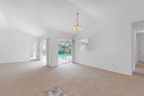 Condo in Orlando, Florida, 2 bedrooms  № 1828014 - photo 4