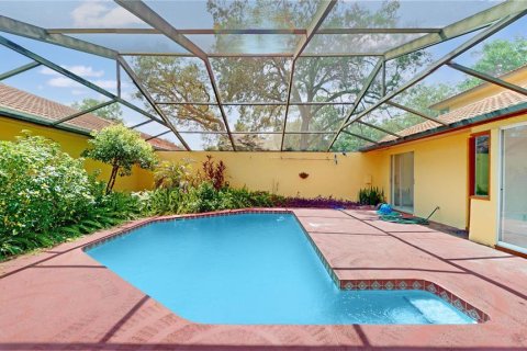 Condo in Orlando, Florida, 2 bedrooms  № 1828014 - photo 19