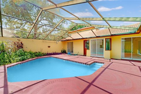 Condo in Orlando, Florida, 2 bedrooms  № 1828014 - photo 20