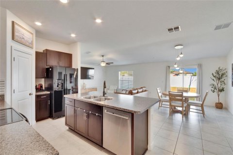 House in Wimauma, Florida 3 bedrooms, 143.07 sq.m. № 1567460 - photo 10