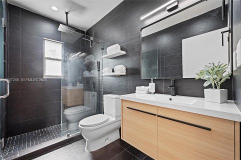 Купить виллу или дом в Майами-Шорс, Флорида 2 спальни, 113.81м2, № 1996160 - фото 27