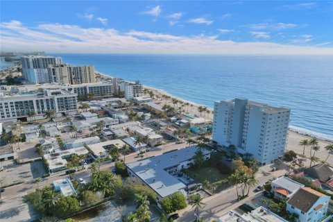 Condominio en venta en Hollywood, Florida, 1 dormitorio, 50.17 m2 № 1973819 - foto 11