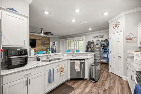 Villa ou maison à vendre à Ocala, Floride: 4 chambres, 216.56 m2 № 1898675 - photo 15