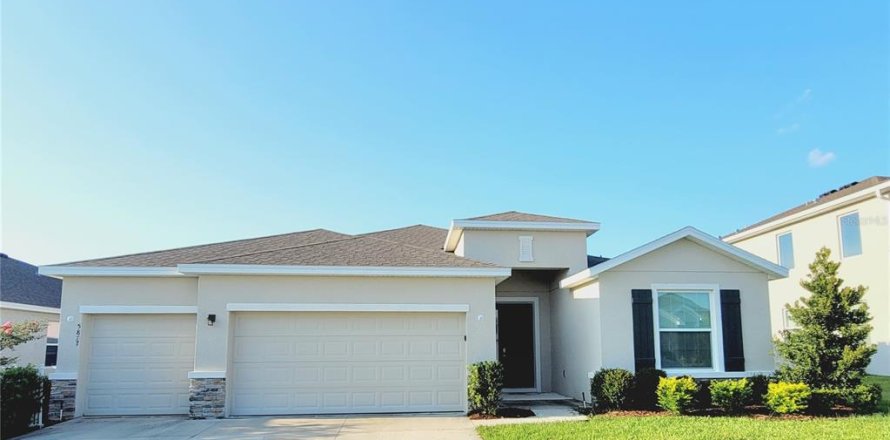 Casa en Ocala, Florida 4 dormitorios, 237.18 m2 № 1893698