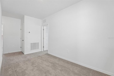 Villa ou maison à vendre à Davenport, Floride: 4 chambres, 173.36 m2 № 2414004 - photo 8