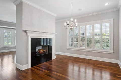 Townhouse in Winter Park, Florida 3 bedrooms, 226.12 sq.m. № 2220426 - photo 9