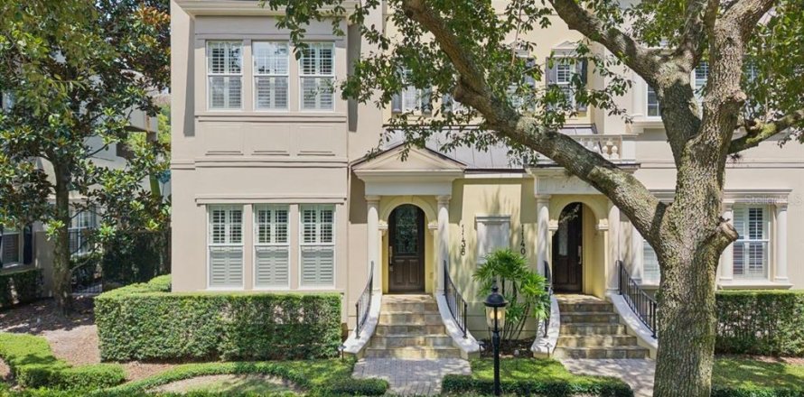 Townhouse in Winter Park, Florida 3 bedrooms, 226.12 sq.m. № 2220426
