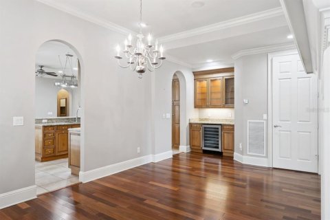 Townhouse in Winter Park, Florida 3 bedrooms, 226.12 sq.m. № 2220426 - photo 10