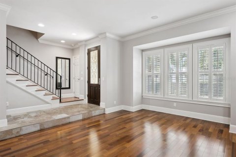 Townhouse in Winter Park, Florida 3 bedrooms, 226.12 sq.m. № 2220426 - photo 6