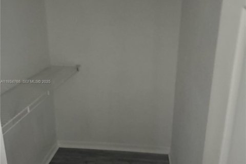 Condominio en alquiler en Fort Lauderdale, Florida, 2 dormitorios, 97.92 m2 № 1992942 - foto 6