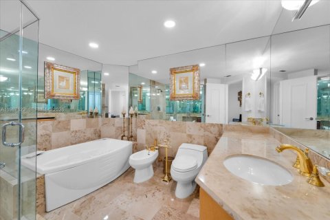 Copropriété à louer à Miami Beach, Floride: 3 chambres, 209.03 m2 № 2255237 - photo 13
