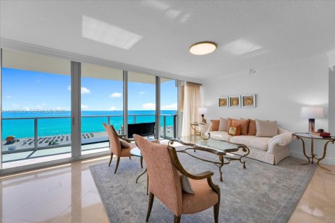 Copropriété à louer à Miami Beach, Floride: 3 chambres, 209.03 m2 № 2255237 - photo 3