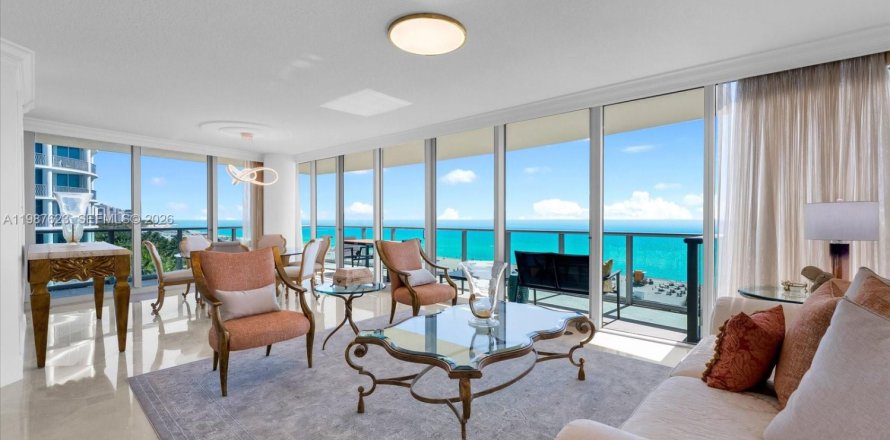 Condo à Miami Beach, Floride, 3 chambres  № 2255237