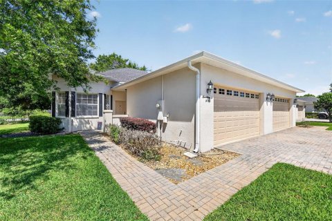 Casa en Groveland, Florida 3 dormitorios, 122.63 m2 № 2126985