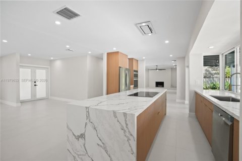 Villa ou maison à vendre à Palmetto Bay, Floride: 4 chambres, 261.24 m2 № 2044380 - photo 11