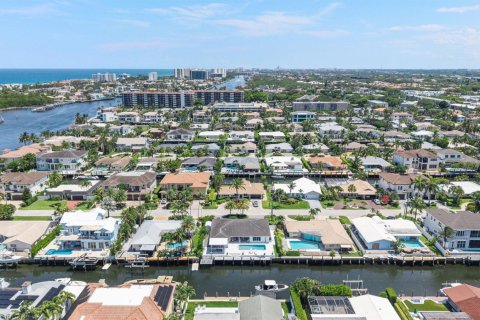 House in Boca Raton, Florida 4 bedrooms, 207.17 sq.m. № 2177826 - photo 19