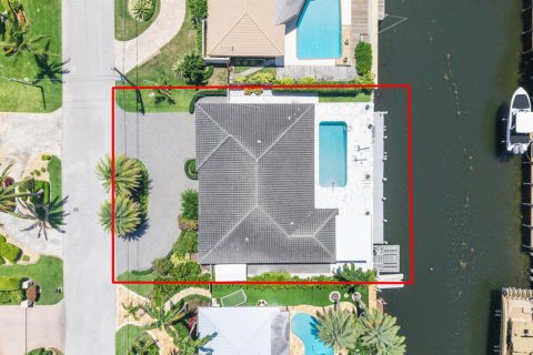 House in Boca Raton, Florida 4 bedrooms, 207.17 sq.m. № 2177826 - photo 24