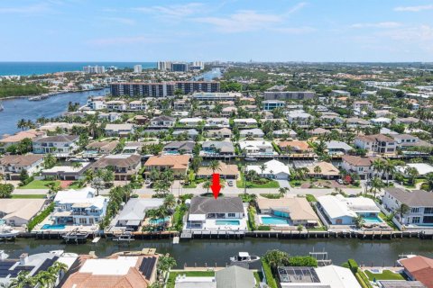 House in Boca Raton, Florida 4 bedrooms, 207.17 sq.m. № 2177826 - photo 20