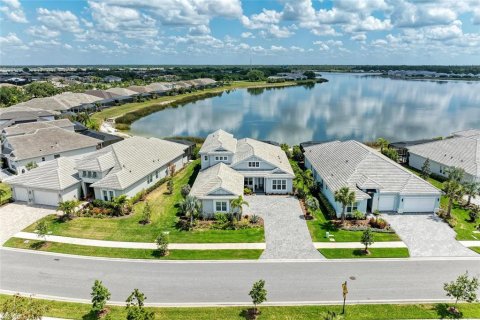Villa ou maison à vendre à Sarasota, Floride: 3 chambres, 325.99 m2 № 1634015 - photo 3