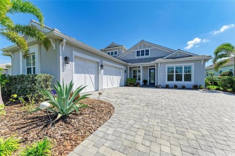 Villa ou maison à vendre à Sarasota, Floride: 3 chambres, 325.99 m2 № 1634015 - photo 1