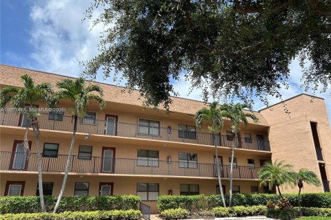 Condo in Sunrise, Florida, 2 bedrooms  № 1995667