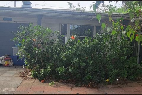House in New Port Richey, Florida 2 bedrooms, 80.27 sq.m. № 1852771 - photo 2