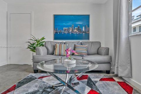 Condominio en venta en Miami Beach, Florida, 1 dormitorio, 47.38 m2 № 1891613 - foto 16