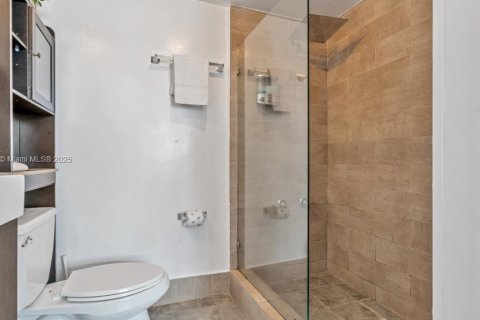 Condominio en venta en Miami Beach, Florida, 1 dormitorio, 47.38 m2 № 1891613 - foto 5
