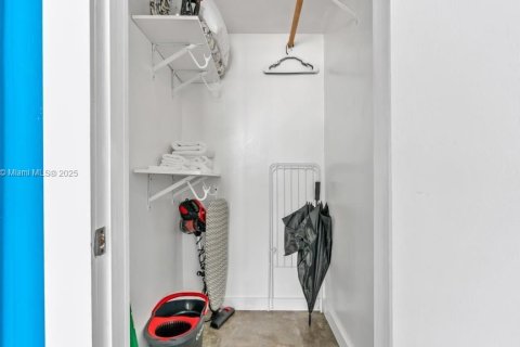 Condominio en venta en Miami Beach, Florida, 1 dormitorio, 47.38 m2 № 1891613 - foto 17