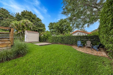 Casa en venta en Miami, Florida, 3 dormitorios, 208.94 m2 № 2065010 - foto 25