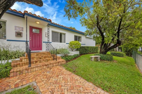 Casa en venta en Miami, Florida, 3 dormitorios, 208.94 m2 № 2065010 - foto 30