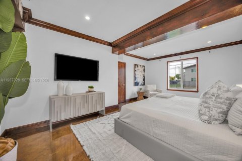 Casa en venta en Miami, Florida, 3 dormitorios, 208.94 m2 № 2065010 - foto 16