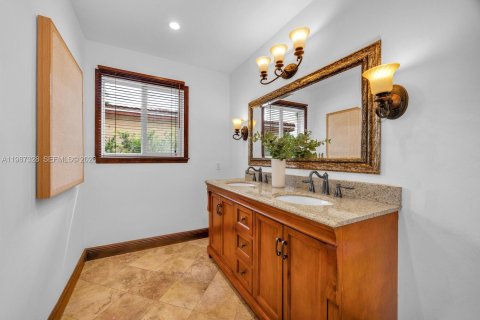 Casa en venta en Miami, Florida, 3 dormitorios, 208.94 m2 № 2065010 - foto 17