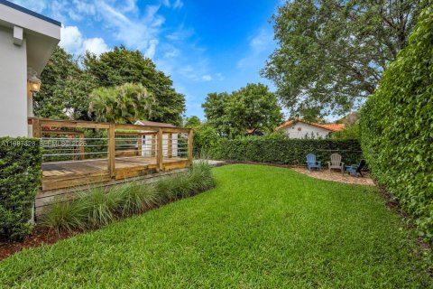 Casa en venta en Miami, Florida, 3 dormitorios, 208.94 m2 № 2065010 - foto 24