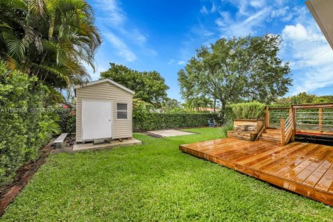 Casa en venta en Miami, Florida, 3 dormitorios, 208.94 m2 № 2065010 - foto 27