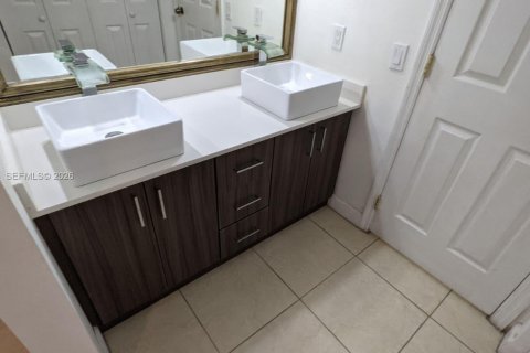 Copropriété à vendre à Doral, Floride: 2 chambres, 129.32 m2 № 2084824 - photo 23