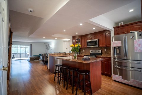 Copropriété à vendre à Doral, Floride: 2 chambres, 129.32 m2 № 2084824 - photo 3