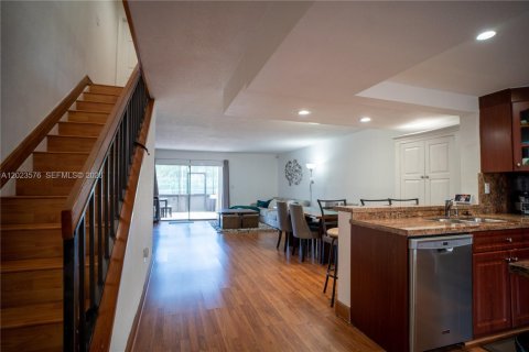 Copropriété à vendre à Doral, Floride: 2 chambres, 129.32 m2 № 2084824 - photo 7