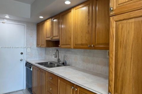 Copropriété à louer à Miami Beach, Floride: 1 chambre, 91.04 m2 № 1973706 - photo 23