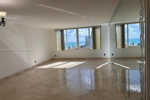 Copropriété à louer à Miami Beach, Floride: 1 chambre, 91.04 m2 № 1973706 - photo 19
