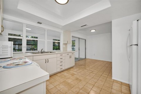 Casa en venta en Sunrise, Florida, 2 dormitorios, 136.47 m2 № 1988283 - foto 5