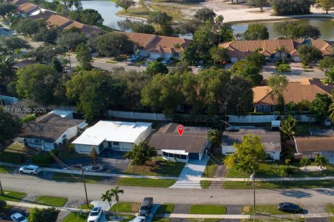 Casa en venta en Sunrise, Florida, 2 dormitorios, 136.47 m2 № 1988283 - foto 24