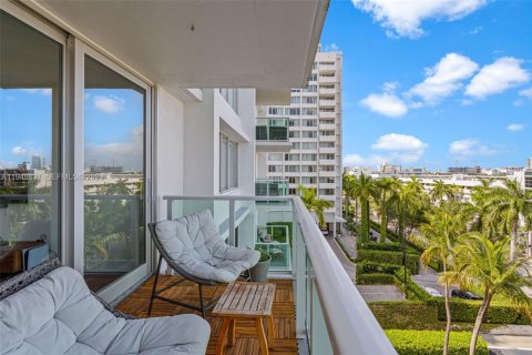 Copropriété à vendre à Miami Beach, Floride: 1 chambre, 79.15 m2 № 2153000 - photo 16