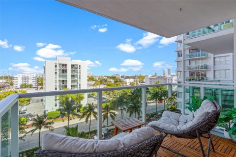 Copropriété à vendre à Miami Beach, Floride: 1 chambre, 79.15 m2 № 2153000 - photo 13