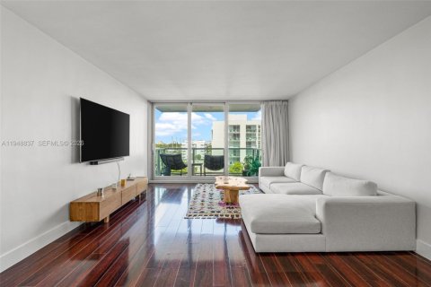 Copropriété à vendre à Miami Beach, Floride: 1 chambre, 79.15 m2 № 2153000 - photo 4