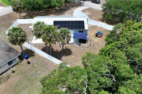 House in LaBelle, Florida 3 bedrooms, 124.86 sq.m. № 1862156 - photo 23