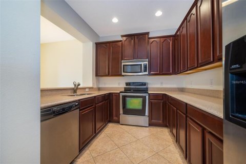 Touwnhouse à louer à Sanford, Floride: 3 chambres, 156.08 m2 № 1901130 - photo 4