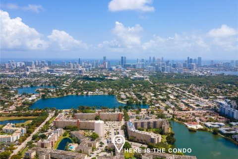 Condo in Miami, Florida, 1 bedroom  № 2057941