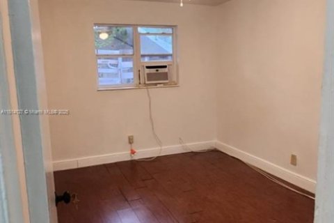 Villa ou maison à louer à Oakland Park, Floride: 2 chambres, 81.75 m2 № 1956745 - photo 8